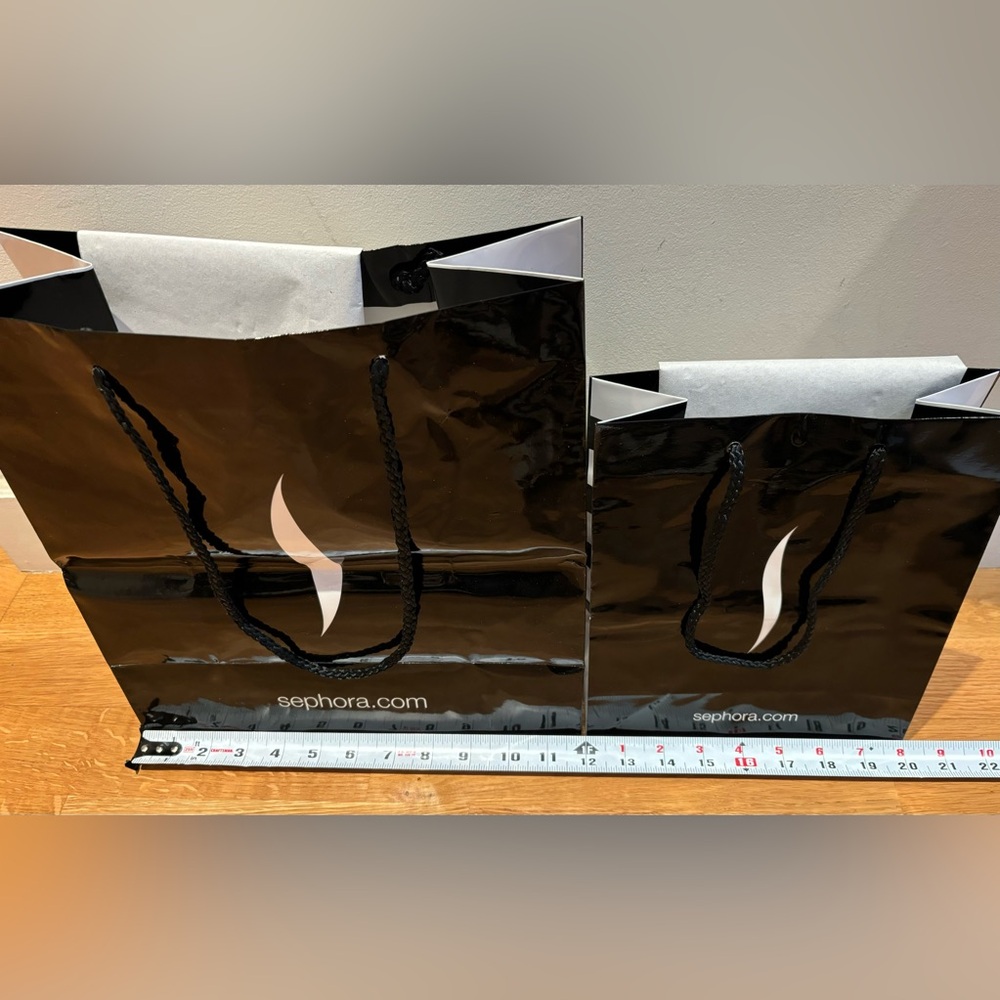 New Sephora Shopping Bags set of 2- Medium & Large sizes.